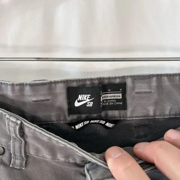 Nike SB Jeans Men's 32 Grey Distressed Cotton Blend Button Zip Vented Flaws - Picture 9 of 14